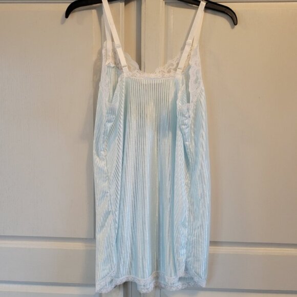 Vintage Undercover Wear Lace Trim Light Blue Chemise - Picture 3 of 8